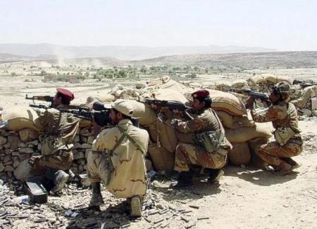 الجيش اليمني في إشتباكات مع مسلحي القاعدة الجيش اليمني في إشتباكات مع مسلحي القاعدة