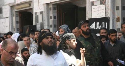 اعتقل حرس الحدود الأردني السبت ستة جهاديين بينهم "أبو أسيد" إبن أخت الزرقاوي اعتقل حرس الحدود الأردني السبت ستة جهاديين بينهم "أبو أسيد" إبن أخت الزرقاوي