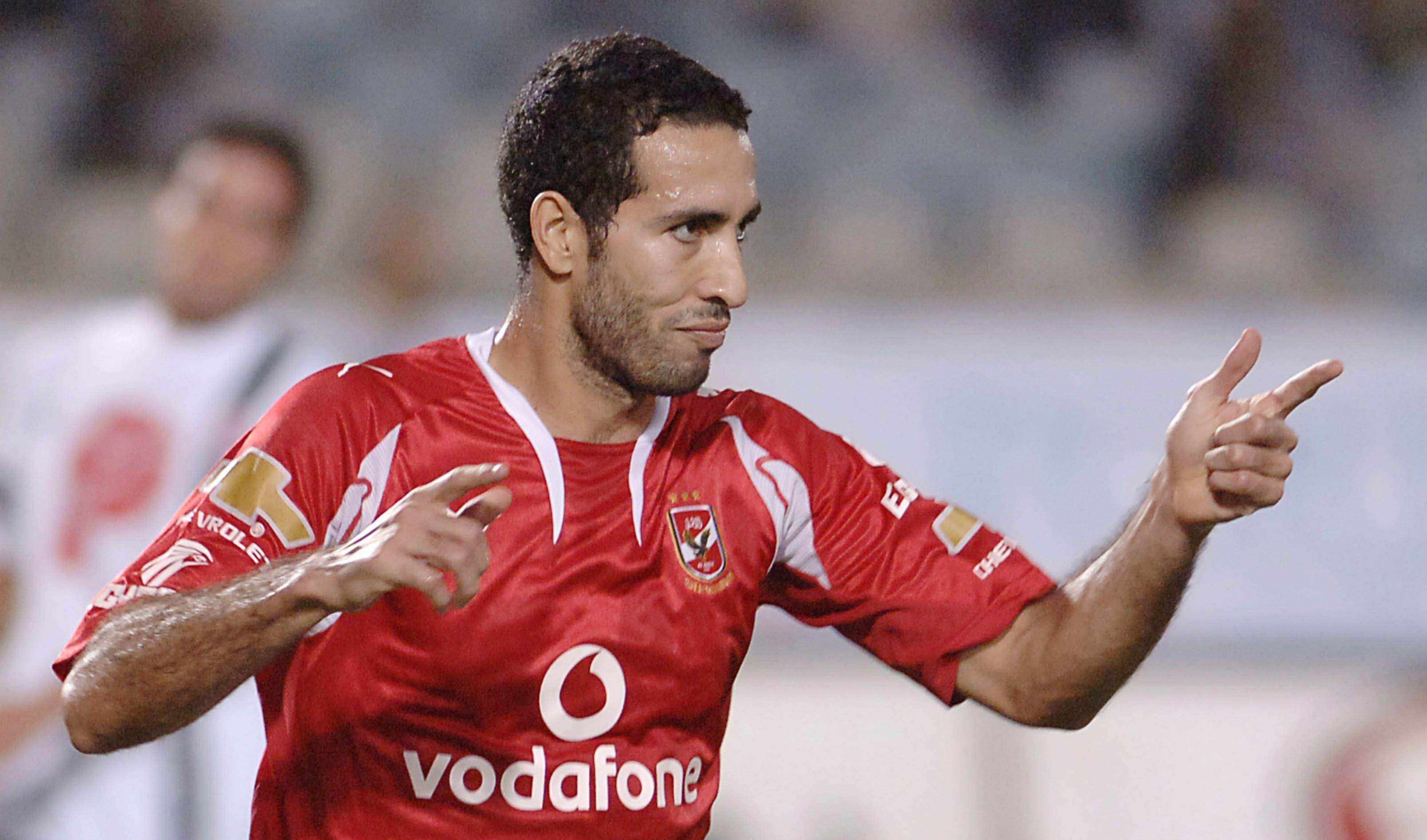 النجم المصري محمد أبو تريكة النجم المصري محمد أبو تريكة