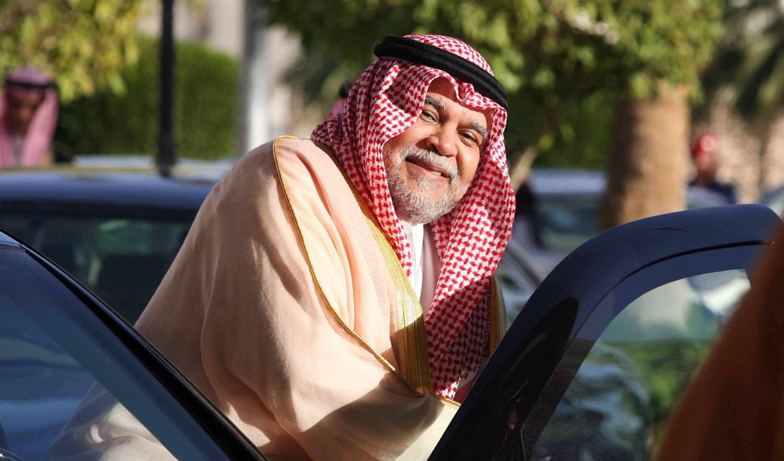 بندر بن سلطان يعتبر أن رفض السعودية لعضوية مجلس الأمن هو رسالة لواشنطن لا للأمم المتحدة. بندر بن سلطان يعتبر أن رفض السعودية لعضوية مجلس الأمن هو رسالة لواشنطن لا للأمم المتحدة.