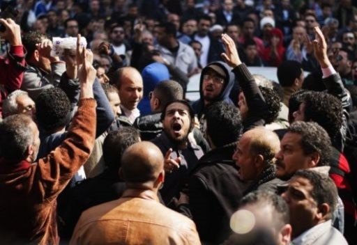 إصابة العشرات في اشتباكات في مدينة طنطا إصابة العشرات في اشتباكات في مدينة طنطا