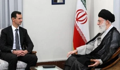 السيد خامنئي خلال استقباله الرئيس الأسد (أرشيف) السيد خامنئي خلال استقباله الرئيس الأسد (أرشيف)