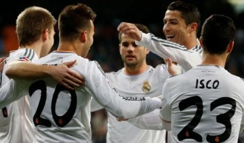 فرحة لاعبي ريال مدريد بهدف رودريغيز فرحة لاعبي ريال مدريد بهدف رودريغيز