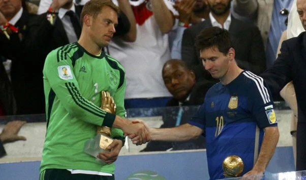 مانويل نوير وليونيل ميسي مانويل نوير وليونيل ميسي