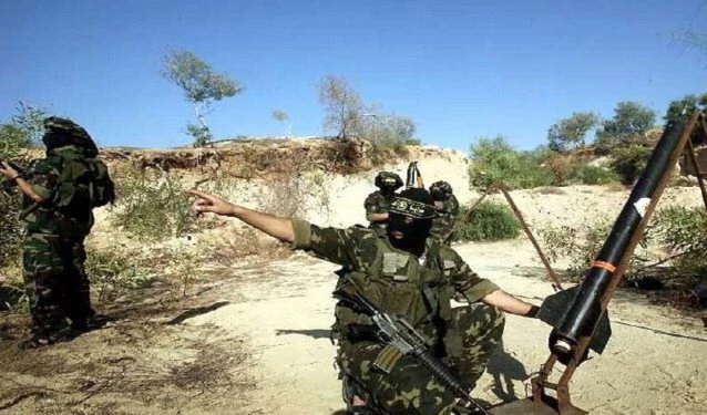 من المطالب رفع كامل للحصار عن القطاع وفتح كافة المعابر وحرية الصيد بعمق 12ميلا بحريا من المطالب رفع كامل للحصار عن القطاع وفتح كافة المعابر وحرية الصيد بعمق 12ميلا بحريا