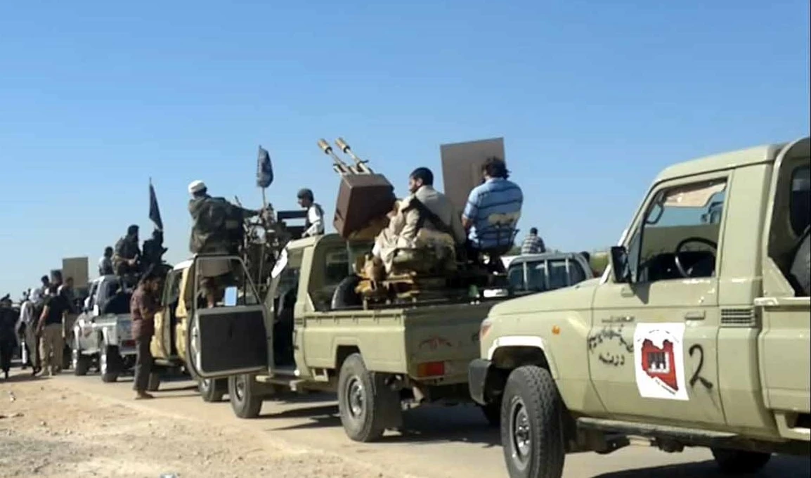 الوضع الميداني لا يشي باستعادة الجيش السيطرة على بنغازي الوضع الميداني لا يشي باستعادة الجيش السيطرة على بنغازي