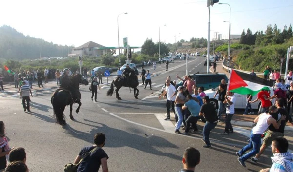 الاعتداءات الاسرائيلية مستمرة على الفلسطينيين الاعتداءات الاسرائيلية مستمرة على الفلسطينيين