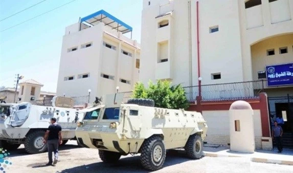 احباط هجوم بسيارتين مفخختين على مركز شرطة الشيخ زويد احباط هجوم بسيارتين مفخختين على مركز شرطة الشيخ زويد