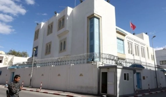 تونس أعلنت إغلاق قنصليتها في طرابلس بعد عملية الاختطاف تونس أعلنت إغلاق قنصليتها في طرابلس بعد عملية الاختطاف