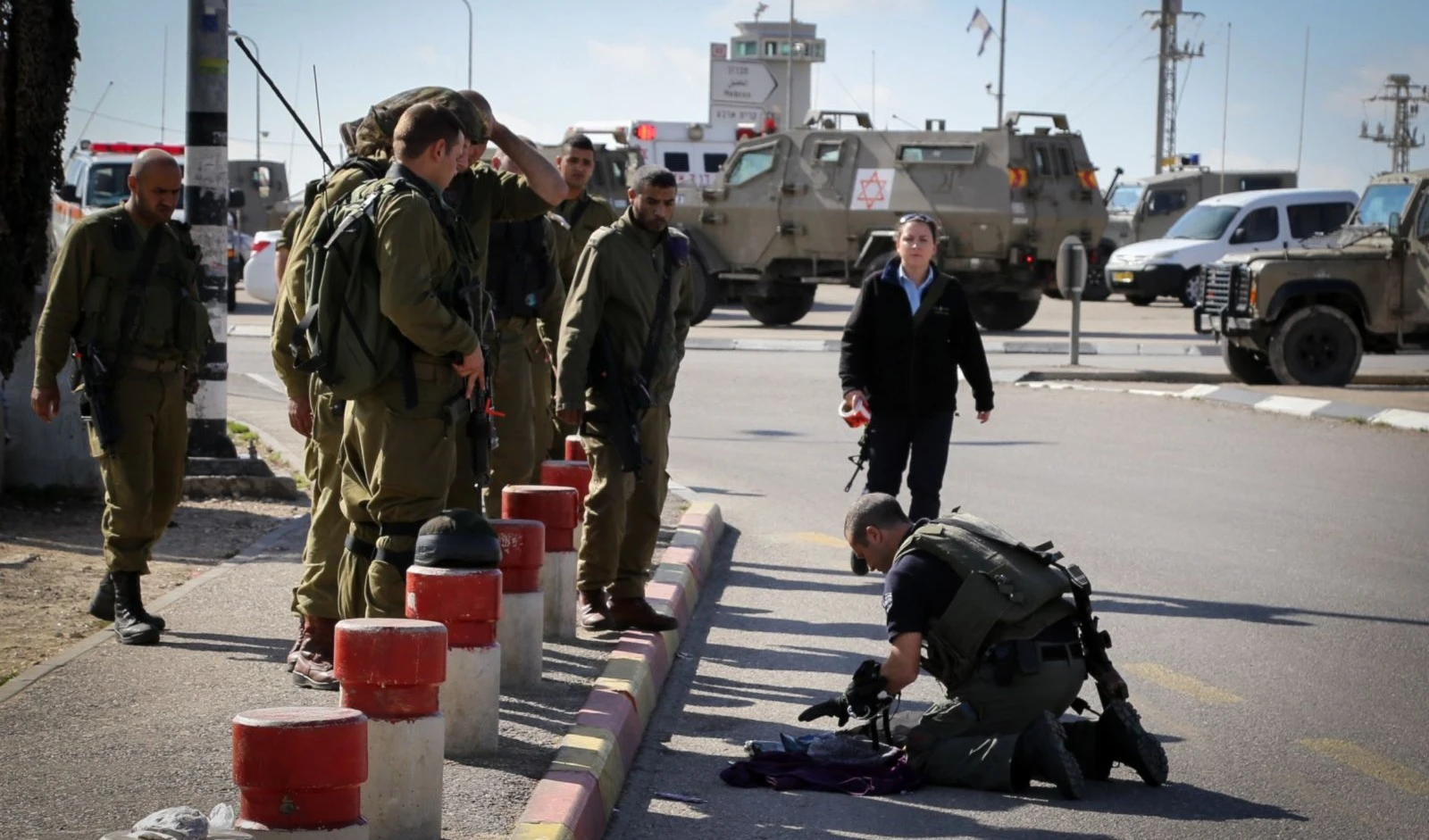 استشهاد فلسطينيّين بعد طعنهما مستوطنين اسرائيليين استشهاد فلسطينيّين بعد طعنهما مستوطنين اسرائيليين