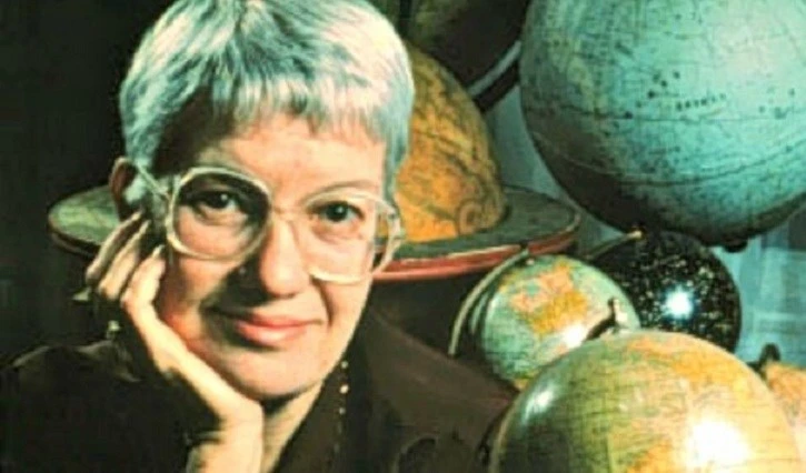 أميركا تودع عالمة الفلك فيرا روبن عن عمر يناهز 88 عاماً أميركا تودع عالمة الفلك فيرا روبن عن عمر يناهز 88 عاماً