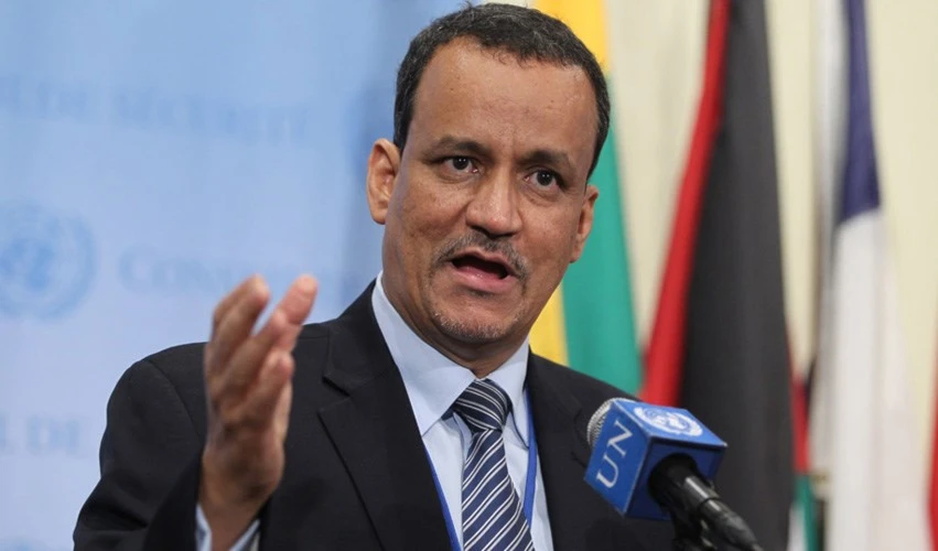 رئيس وفد أنصار الله محمد عبد السلام يتوجه مع المبعوث الأممي إسماعيل ولد الشيخ أحمد إلى السعودية للتباحث بشأن المسار السياسي. رئيس وفد أنصار الله محمد عبد السلام يتوجه مع المبعوث الأممي إسماعيل ولد الشيخ أحمد إلى السعودية للتباحث بشأن المسار السياسي.