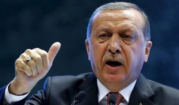 أردوغان يصف نظيره الروسي بوتين بالصديق أردوغان يصف نظيره الروسي بوتين بالصديق