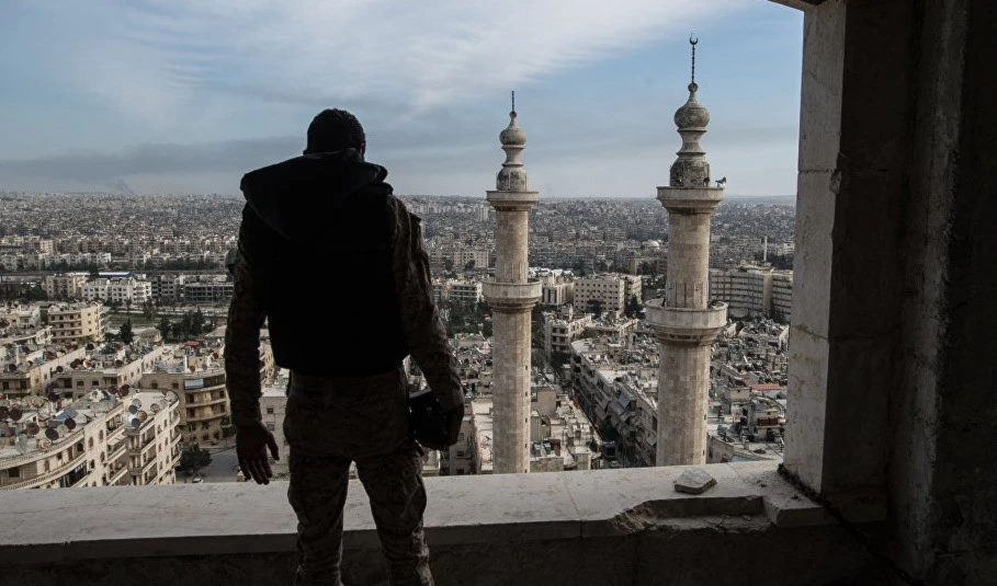 جندي سوري في معركة حلب جندي سوري في معركة حلب