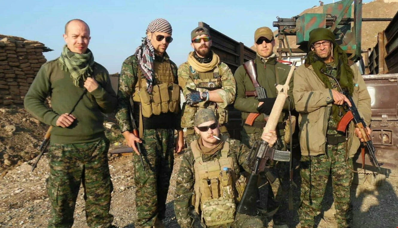 425 بريطانياً في صفوف "داعش" عادوا من سوريا 425 بريطانياً في صفوف "داعش" عادوا من سوريا