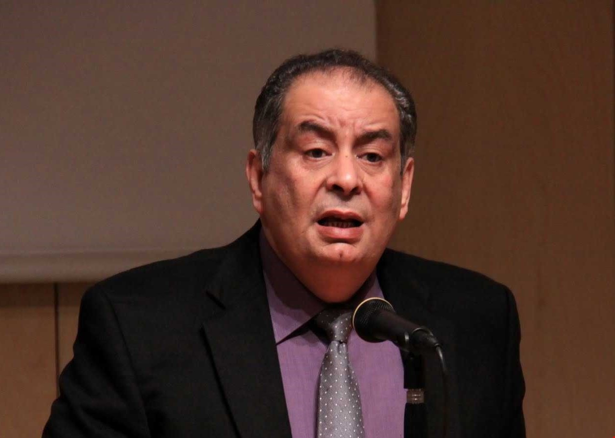 صاحب "عزازيل" يوقّع "غربة عرب" صاحب "عزازيل" يوقّع "غربة عرب"