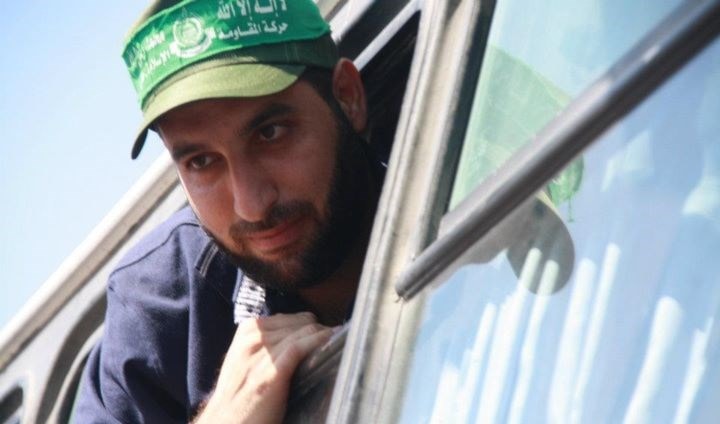 الشهيد فقهاء أبعد إلى غزة بعد أن خرج من الأسر في صفقة جلعاد شاليط الشهيد فقهاء أبعد إلى غزة بعد أن خرج من الأسر في صفقة جلعاد شاليط