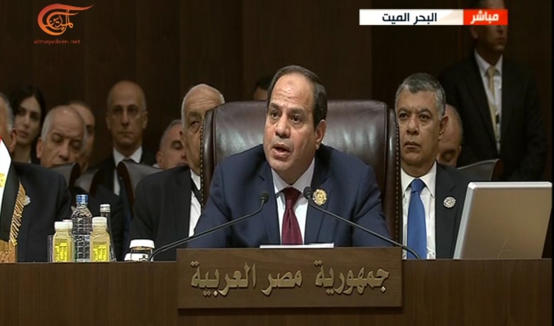 السيسي: يجب مواجهة الإرهاب بالحسم العسكري والتصدي للفكر المتطرف السيسي: يجب مواجهة الإرهاب بالحسم العسكري والتصدي للفكر المتطرف