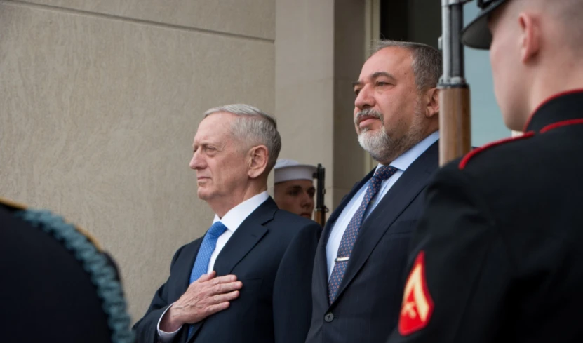 أعرب ليبرمان عن قلقه من تحوّل الجيش اللبناني إلى جزء من منظومة حزب الله أعرب ليبرمان عن قلقه من تحوّل الجيش اللبناني إلى جزء من منظومة حزب الله