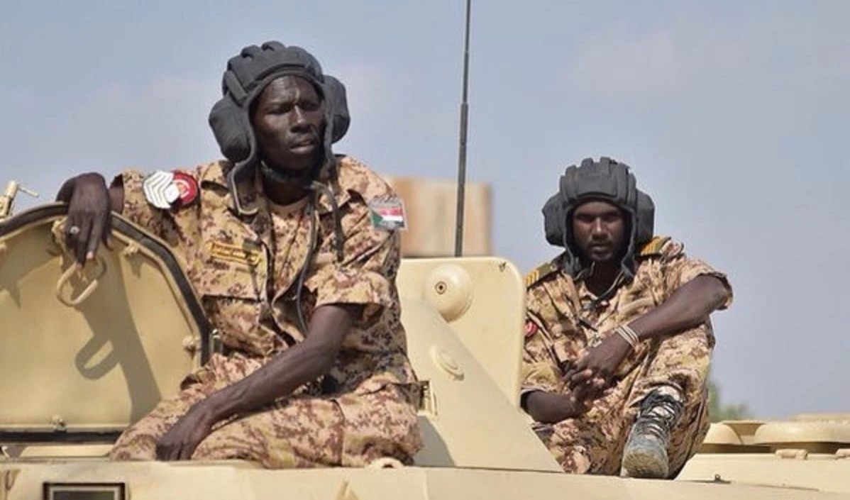 مقتل وجرح العشرات من الجنود السودانيين وقوات هادي بغارة خاطئة للتحالف السعودي بمحافظة تعز مقتل وجرح العشرات من الجنود السودانيين وقوات هادي بغارة خاطئة للتحالف السعودي بمحافظة تعز