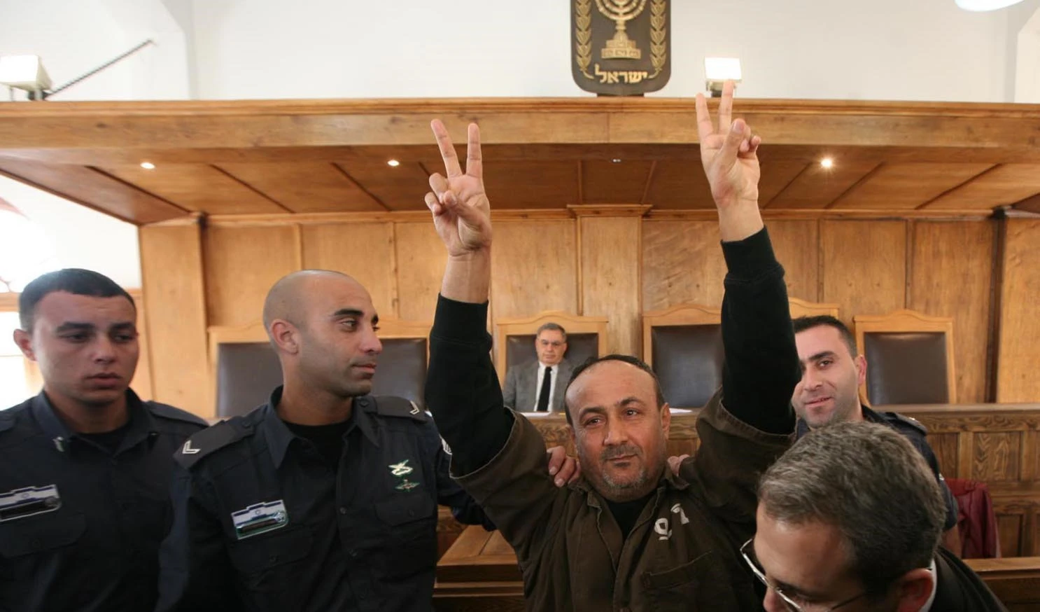 البرغوثي: إسرائيل حولت المدنيين الفلسطينيين إلى أسرى البرغوثي: إسرائيل حولت المدنيين الفلسطينيين إلى أسرى