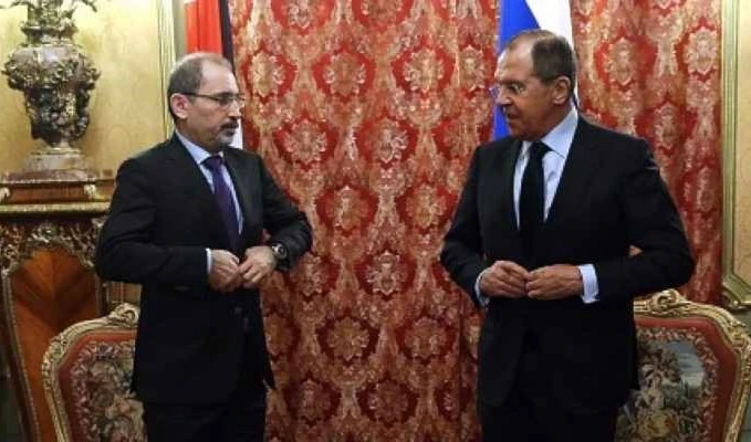 وزير الخارجية الروسي خلال لقائه مع نظيره الأردني أيمن الصفدي في موسكو وزير الخارجية الروسي خلال لقائه مع نظيره الأردني أيمن الصفدي في موسكو