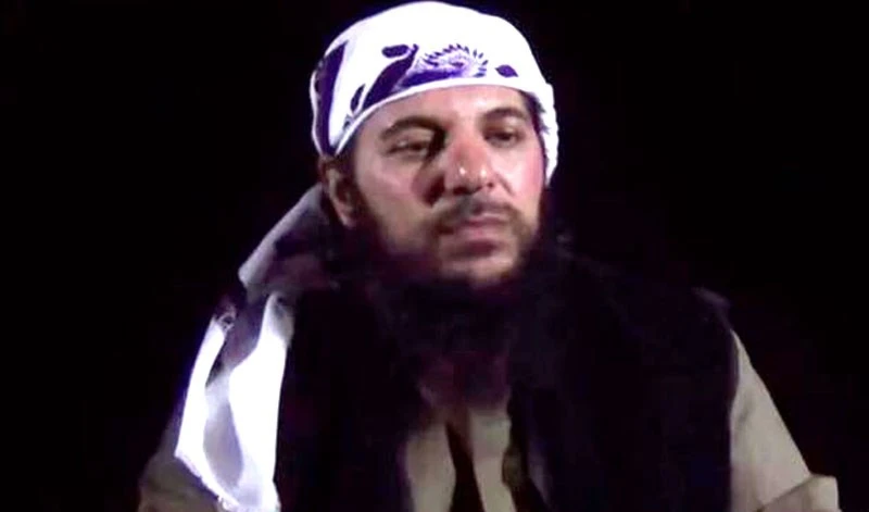 المصدر للميادين: التلي أبلغ الوسطاء أنه لا يبالي بمصير المسلحين معه المصدر للميادين: التلي أبلغ الوسطاء أنه لا يبالي بمصير المسلحين معه