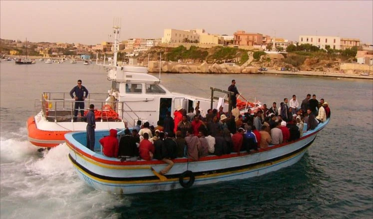 مينيتي: إيطاليا تتعرّض لضغوط هائلة مينيتي: إيطاليا تتعرّض لضغوط هائلة