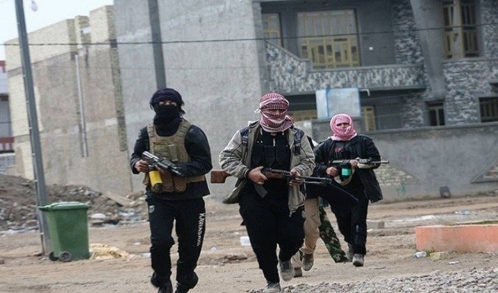 هيئة تحرير الشام سعت لانتزاع معبر باب الهوى من أحرار الشام طمعاً بالأموال التي يدرّها هذا المعبر هيئة تحرير الشام سعت لانتزاع معبر باب الهوى من أحرار الشام طمعاً بالأموال التي يدرّها هذا المعبر