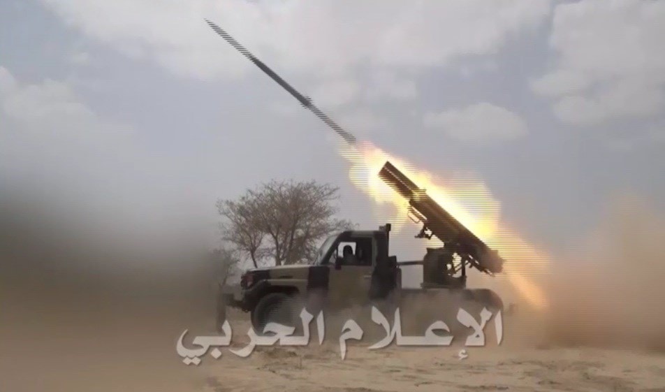 نجح الجيش واللجان في إحراق دبابة سعودية من طراز "ابرامز" في جيزان نجح الجيش واللجان في إحراق دبابة سعودية من طراز "ابرامز" في جيزان