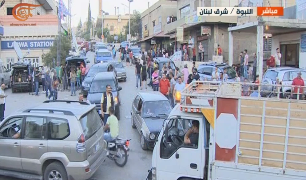 مصادر الميادين: وصول الحافلات التي ستقل المسلّحين إلى بلدة فليطة مصادر الميادين: وصول الحافلات التي ستقل المسلّحين إلى بلدة فليطة