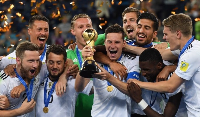 توّج منتخب ألمانيا بلقب كأس القارات الأحد الماضي (أ ف ب) توّج منتخب ألمانيا بلقب كأس القارات الأحد الماضي (أ ف ب)