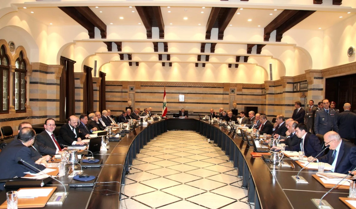 حزب الله يؤكد ضرورة التعاطي مع ملف النازحين السوريين بمسؤولية وطنية حزب الله يؤكد ضرورة التعاطي مع ملف النازحين السوريين بمسؤولية وطنية