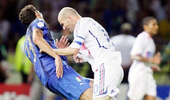 حصلت اللقطة في نهائي مونديال 2006 حصلت اللقطة في نهائي مونديال 2006