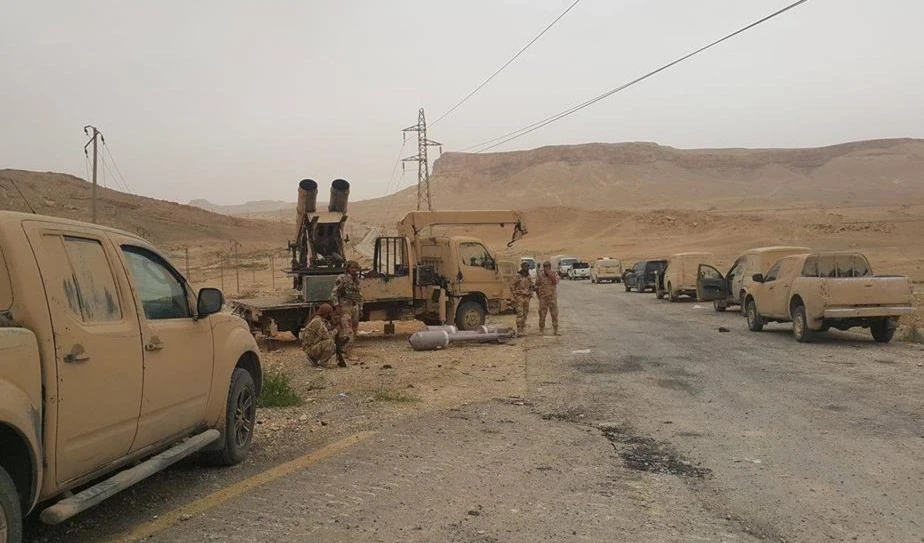 الجيش تقدم في الجهة الجنوبية الغربية لمدينة السخنة آخر معاقل داعش في ريف حمص الجيش تقدم في الجهة الجنوبية الغربية لمدينة السخنة آخر معاقل داعش في ريف حمص