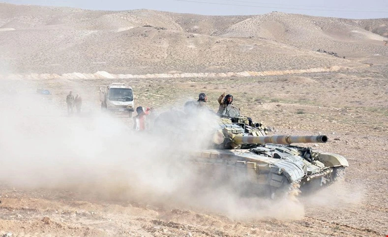 الجيش السوري والحلفاء يسيطرون على جسر الرقة جنوب غرب ديرالزور الجيش السوري والحلفاء يسيطرون على جسر الرقة جنوب غرب ديرالزور