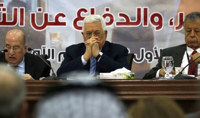 عباس في افتتاح المجلس المركزي لمنظمة التحرير الفلسطينية (أ ف ب) عباس في افتتاح المجلس المركزي لمنظمة التحرير الفلسطينية (أ ف ب)
