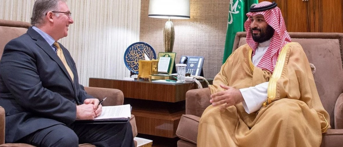 جويل يقول إن بن سلمان أخبره أن عبد الناصر والخُميني قاما بتدمير منطقة الشرق الأوسط جويل يقول إن بن سلمان أخبره أن عبد الناصر والخُميني قاما بتدمير منطقة الشرق الأوسط