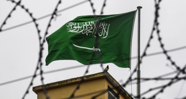 منظمة العفو الدولية تكشف عن حصولها على شهادات تفيد بتعرّض ناشطين سعوديين معتقلين تعسفياً في المملكة منظمة العفو الدولية تكشف عن حصولها على شهادات تفيد بتعرّض ناشطين سعوديين معتقلين تعسفياً في المملكة