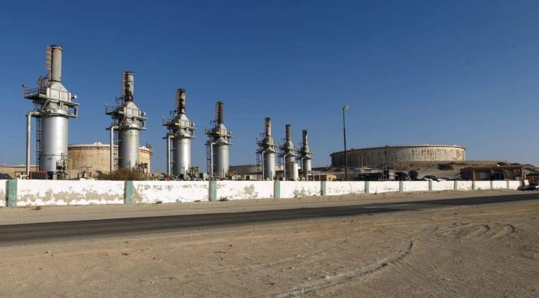 المؤسسة الوطنية للنفط قدرت الخسائر اليومية في الإنتاج بحوالى 315 ألف برميل يومياً المؤسسة الوطنية للنفط قدرت الخسائر اليومية في الإنتاج بحوالى 315 ألف برميل يومياً