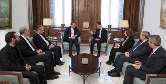 الأسد يؤكد على أهمية التنسيق المسبق والدائم بين سوريا والدول الصديقة حول مختلف القضايا الأسد يؤكد على أهمية التنسيق المسبق والدائم بين سوريا والدول الصديقة حول مختلف القضايا