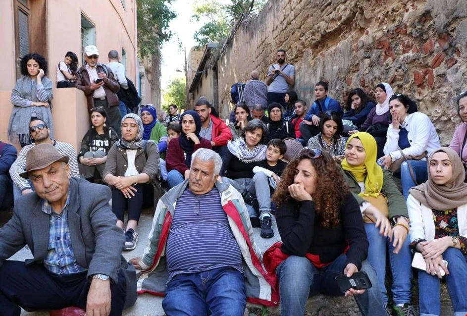 استراحة على درج أثري استراحة على درج أثري