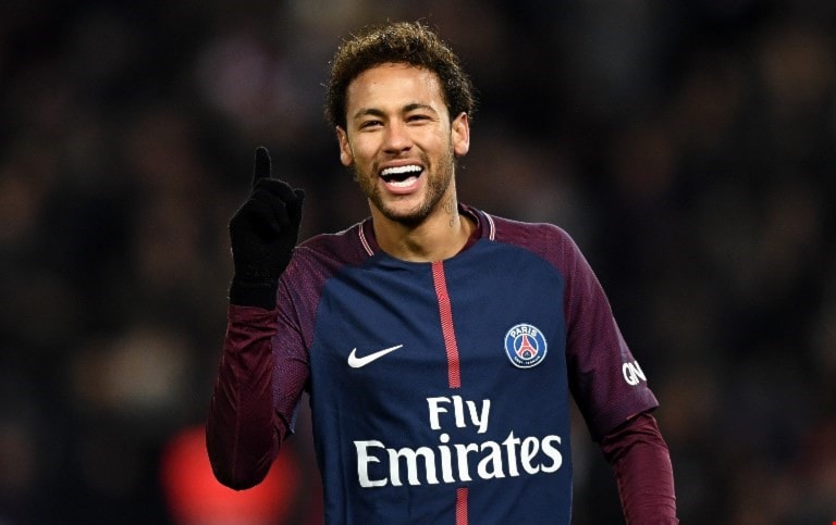 نيمار أصيب في مباراة من الدوري الفرنسي (أ ف ب) نيمار أصيب في مباراة من الدوري الفرنسي (أ ف ب)