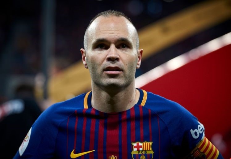 إنييستا يترك برشلونة بعد 22 عاماً (أ ف ب) إنييستا يترك برشلونة بعد 22 عاماً (أ ف ب)
