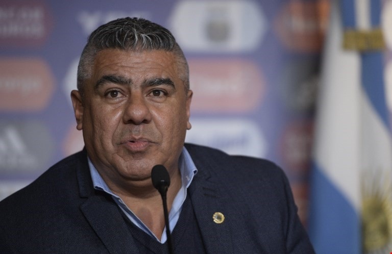 تابيا يحمل على جسده وشماً لشعار الاتحاد الأرجنتيني (أفب) تابيا يحمل على جسده وشماً لشعار الاتحاد الأرجنتيني (أفب)