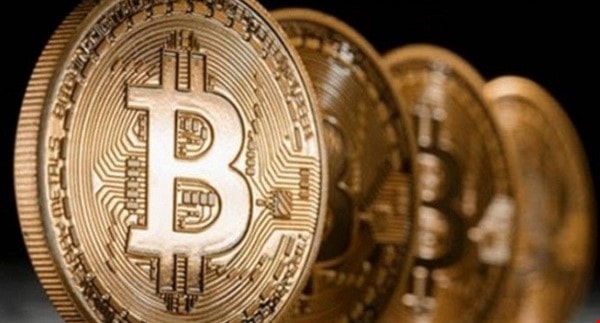 سوق العملات الرقمية يشهد انخفاضاً حاداً سوق العملات الرقمية يشهد انخفاضاً حاداً