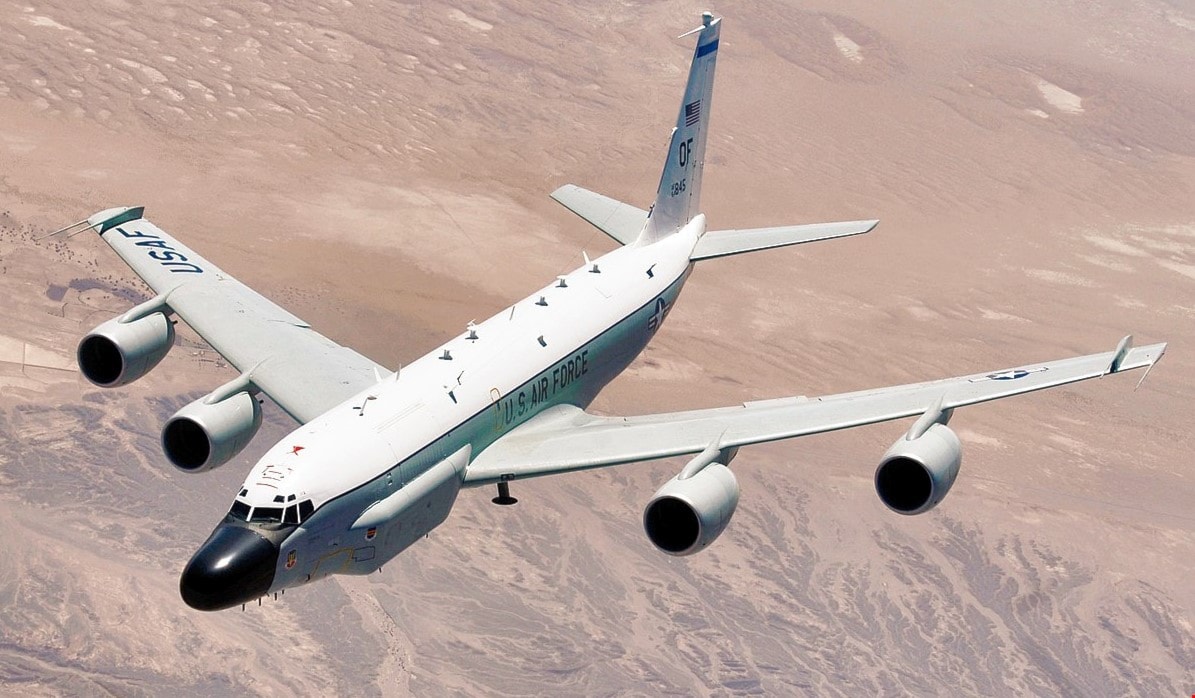 طائرة الاستطلاع الالكتروني الأميركية "RC-135U" طائرة الاستطلاع الالكتروني الأميركية "RC-135U"