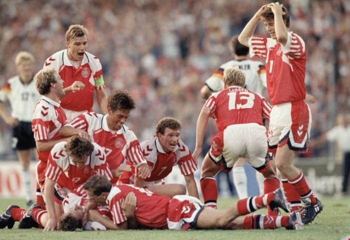 الدنمارك حققت المعجزة في "يورو 1992" الدنمارك حققت المعجزة في "يورو 1992"