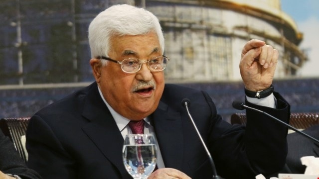 انتخب المجلس الوطنيّ الفلسطينيّ عباس رئيساً لدولة فلسطين بالإجماع انتخب المجلس الوطنيّ الفلسطينيّ عباس رئيساً لدولة فلسطين بالإجماع