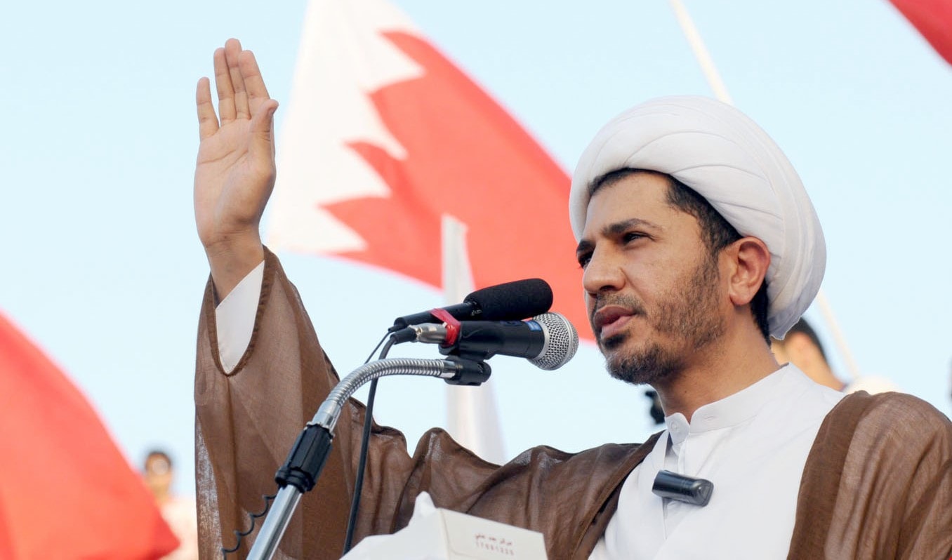 السلطات البحرينية تصدر اليوم حكمها على الأمين العام لجمعية "الوفاق" البحرينية المعارضة السلطات البحرينية تصدر اليوم حكمها على الأمين العام لجمعية "الوفاق" البحرينية المعارضة